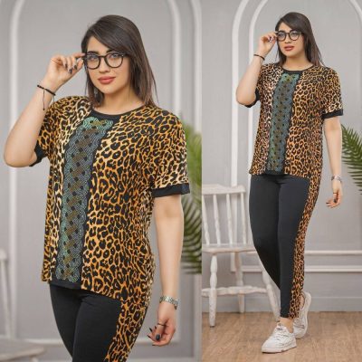 تیشرت ساپورت وسط نگین دار  فروش عمده پوشاک