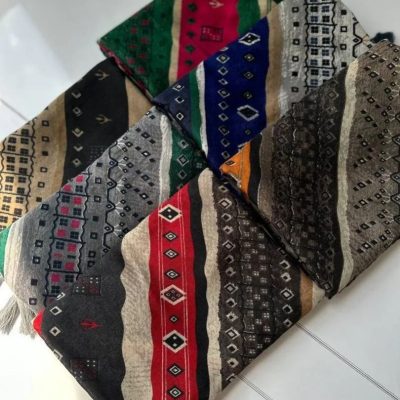 شال نخی صابونی منگوله دار فروش عمده پوشاک