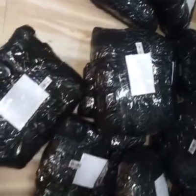 آماده سازی سفارشات مشتریان عزیز  ✴️پرفروش باشید✴️ پخش عمده پوشاک