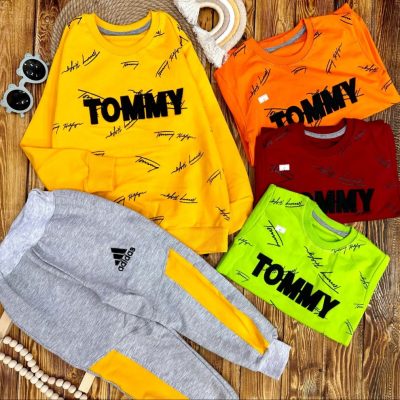 خرید عمده بلوز شلوار پسرانه چاپ و گلدوزی tommy درجه یک