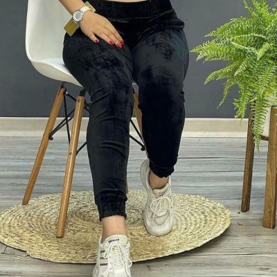 خرید عمده شلوار مخمل مشکی سایز بزرگ کد5826.1