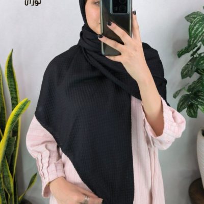 فروش عمده روسری نخی سیااسکارف پلیسه مشکی اعلاء - شال و روسری زنانه عمده