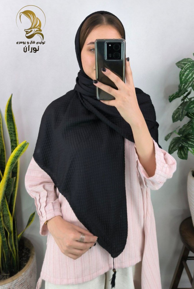 فروش عمده روسری نخی سیااسکارف پلیسه مشکی اعلاء - شال و روسری زنانه عمده