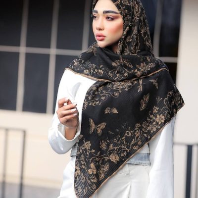 فروش عمده روسری زنانه حریر میله ای سایز ۱۲۵ - شال و روسری زنانه عمده