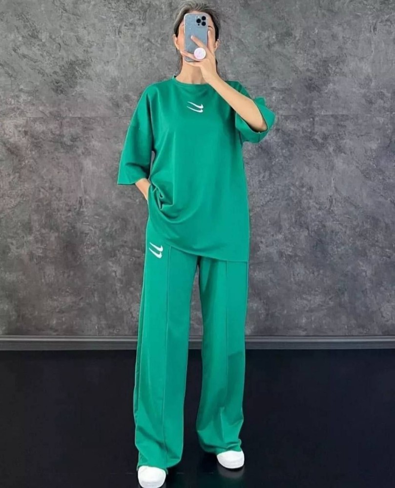 خرید عمده تیشرت شلوار دبل نایک - ست تیشرت شلوار زنانه عمده