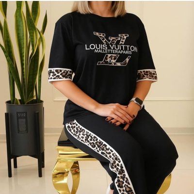 خرید عمده ست تیشرت شلوار LV - ست تیشرت شلوار زنانه عمده