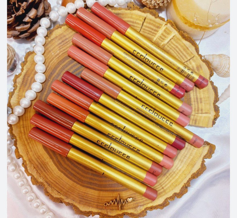 فروش عمده رژ لب مدادی پوکه طلایی دوسه DOUCCE🥹 کد 131109