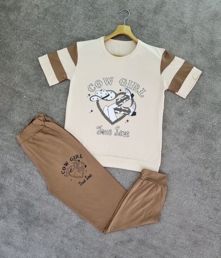 فروش عمده تیشرت و شلوار کرم طرح گرل کد 130894