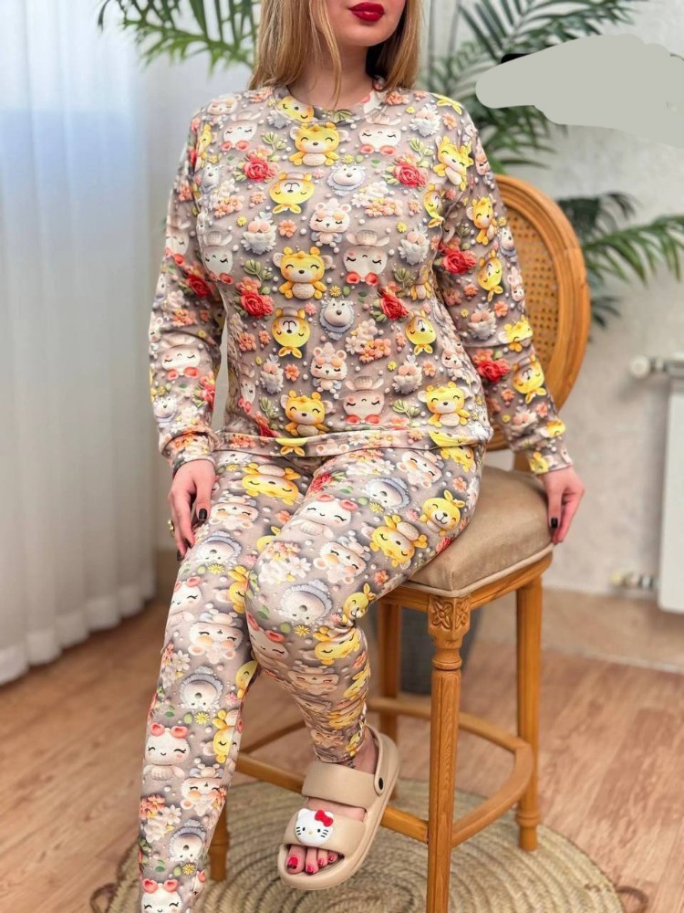فروش عمده ست بلوز شلوار زنانه مخمل تمام کش کد 131620