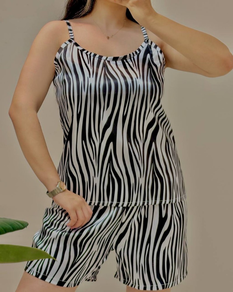 فروش عمده ست تاپ شورتک زنانه ساتن کد 130396