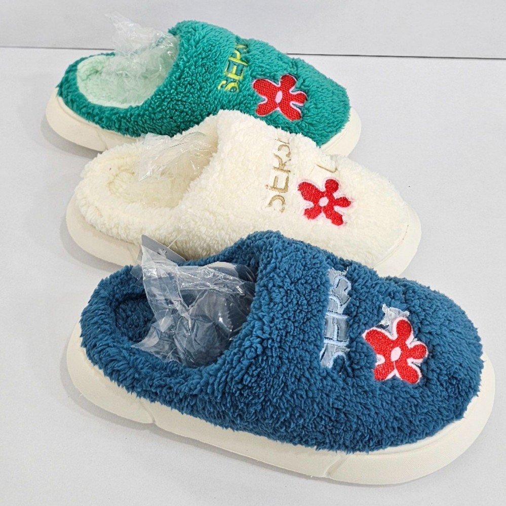 دمپایی زنانه مدل رو فرشی کد 133506 - خرید دمپایی زنانه عمده