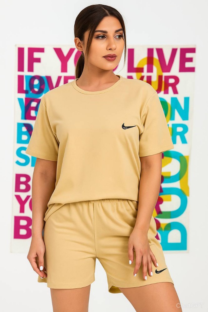 ست کراپ شورتک کد 135609 - خرید ست تاب شلوارک زنانه عمده