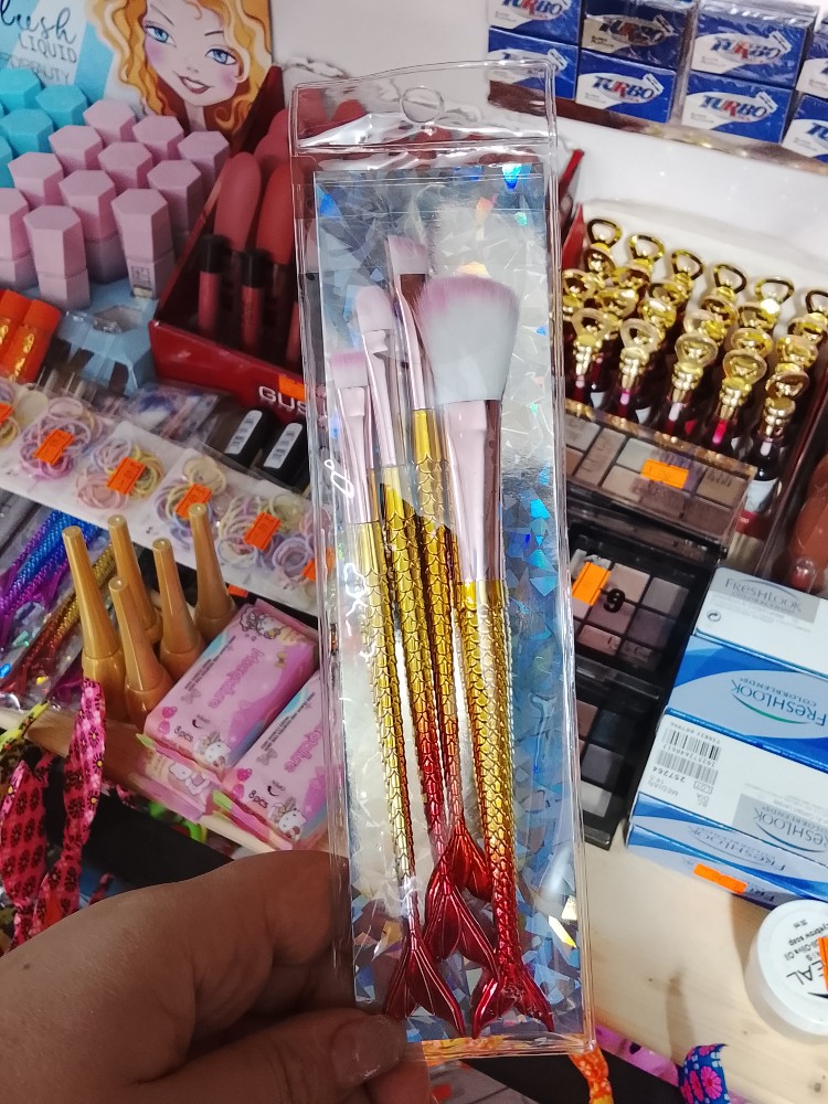 براش پنج تیک کد 133638 - خرید ابزار آرایشی عمده