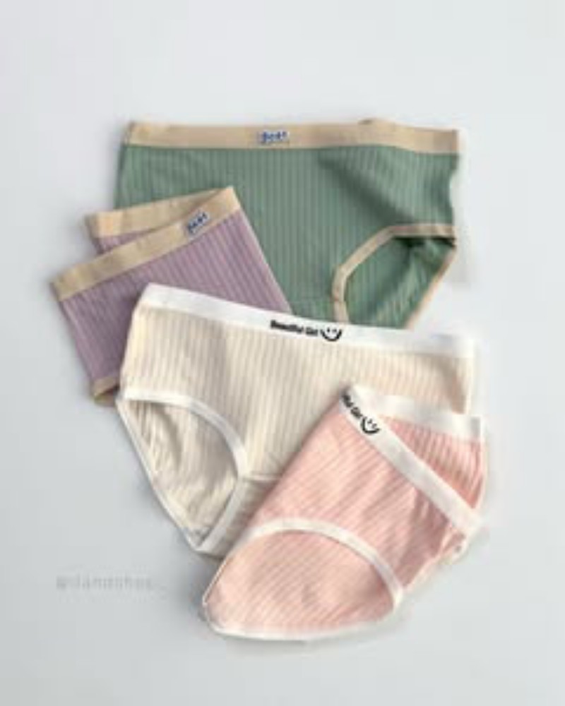 شورت نخی فانتزی کد 134636 - خرید شورت زنانه عمده