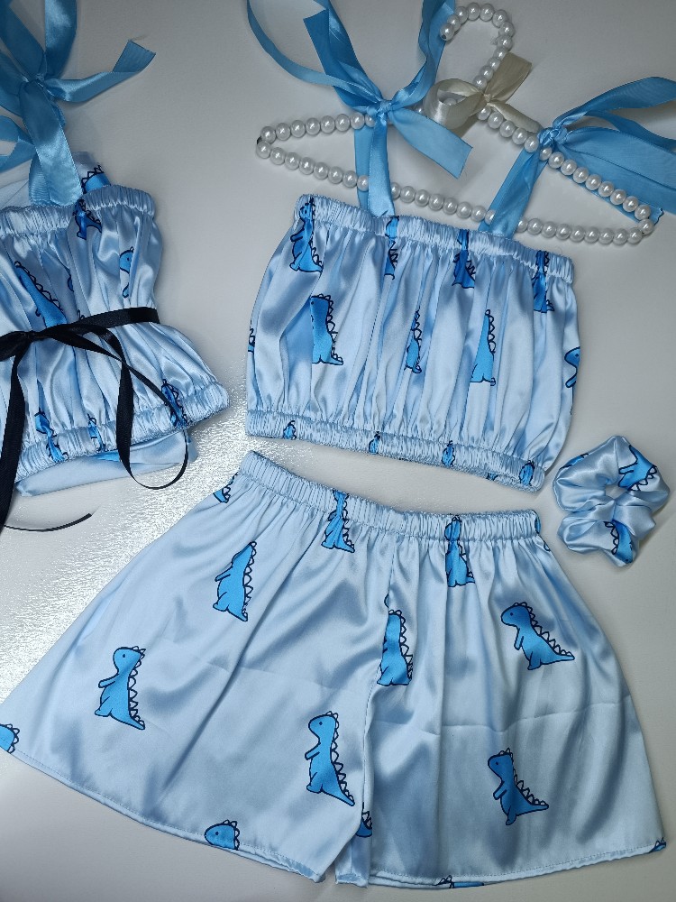 ست سه تیکه ساتن طرح دایناسور آبی کد 135016 - خرید لباس خواب زنانه عمده