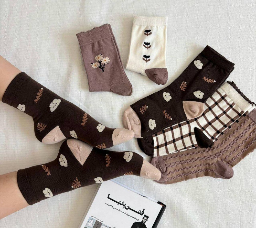 فروش عمده 🔥 جوراب ساقدار زنانه گل شکلاتی خارجی کد 132811