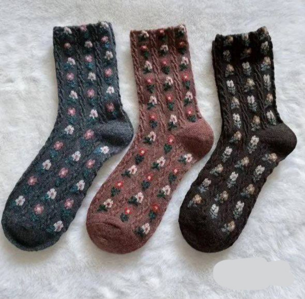 جوراب ساقدار زنانه شکوفه ریز خارجی کد 133451 - خرید جوراب زنانه عمده