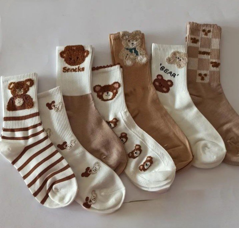 فروش عمده جوراب زنانه ساقدار بوکله دار طرح تدی خارجی کد 133274