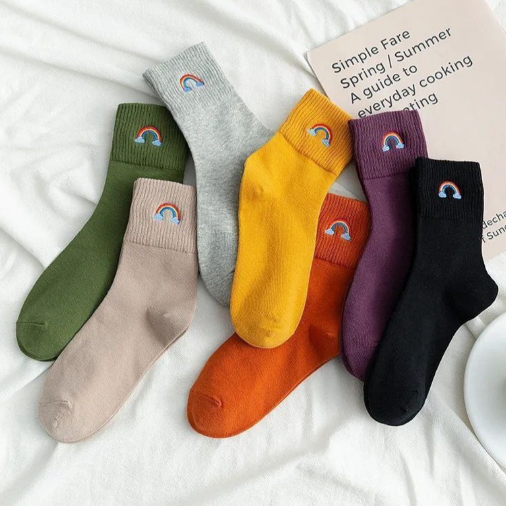 جوراب زنانه نیم ساق گلدوزی کش دوبل خارجی کد 133919 - خرید جوراب زنانه عمده