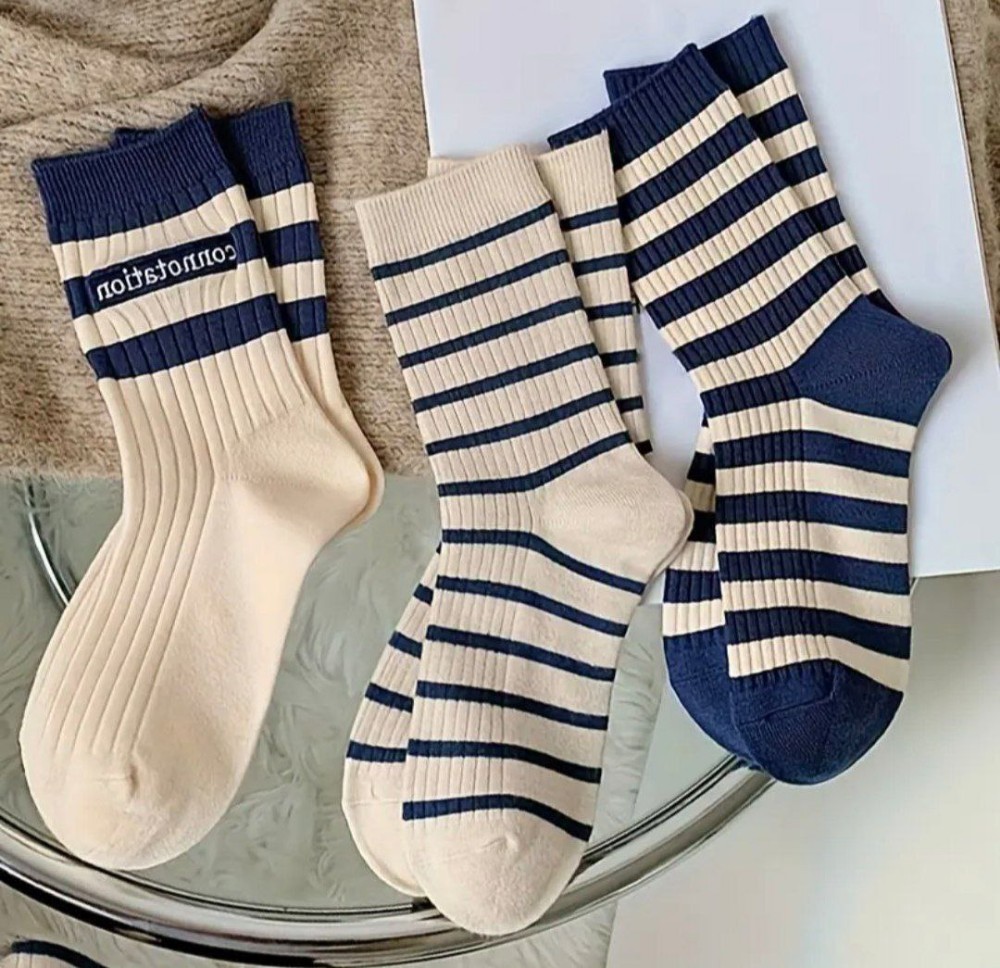 جوراب زنانه ساقدار گلدوزی کبریتی خارجی کد 134707 - خرید جوراب زنانه عمده