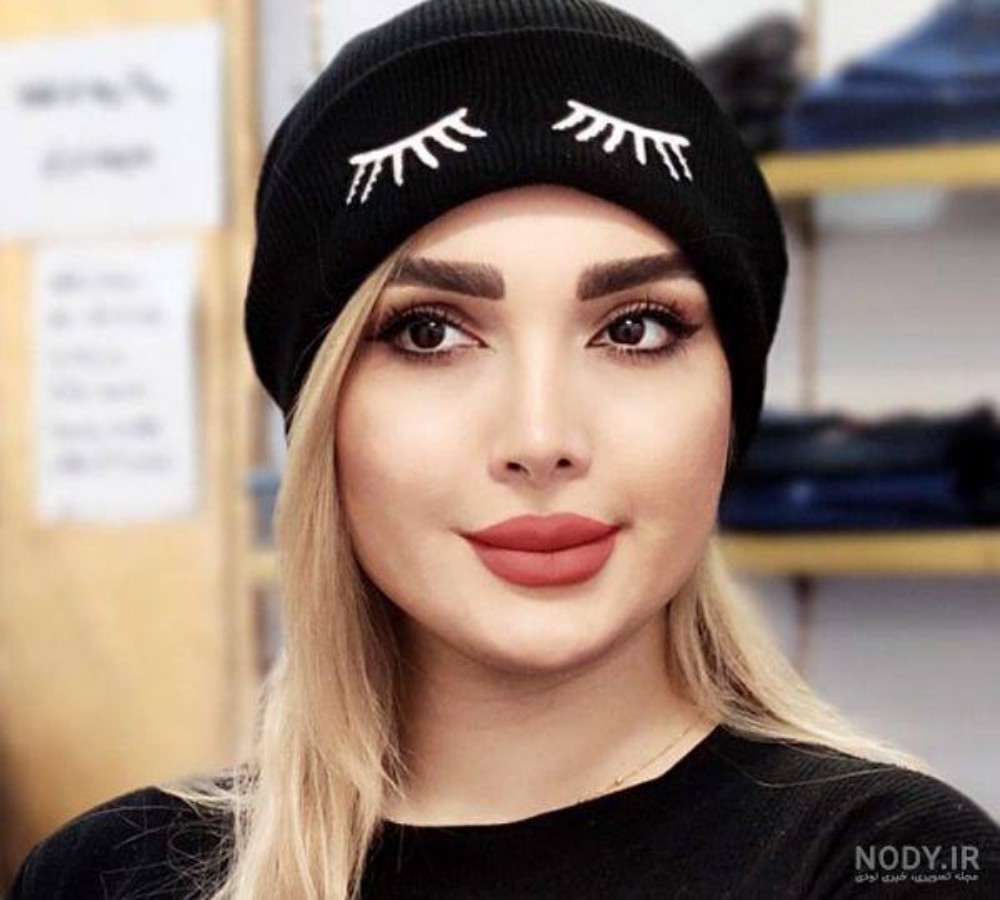 کلاه بافت گلدوزی لبخند کد 136055 - خرید تاپ و تیشرت زنانه عمده