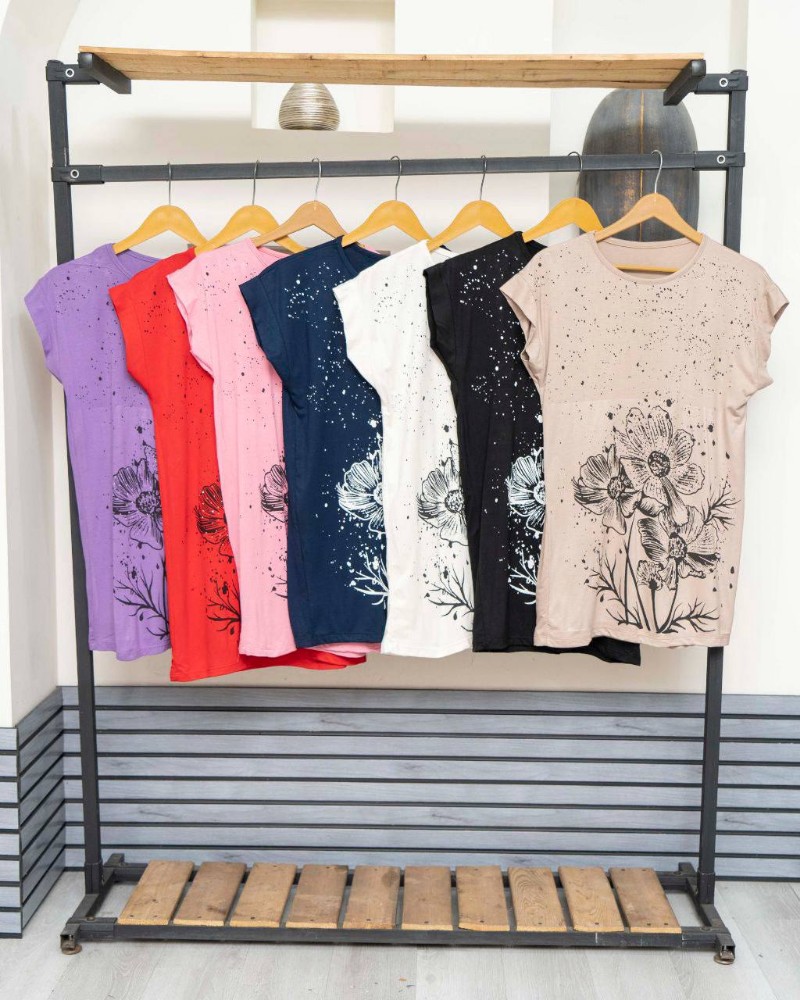 تیشرت گل ونگین کد 136463 - خرید تاپ و تیشرت زنانه عمده