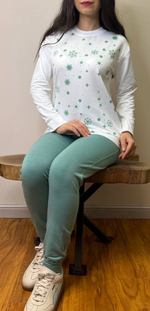 ست اسپرت چاپی،بلوزسفیدشلواررنگی کد 136529 - خرید ست تیشرت شلوار زنانه عمده