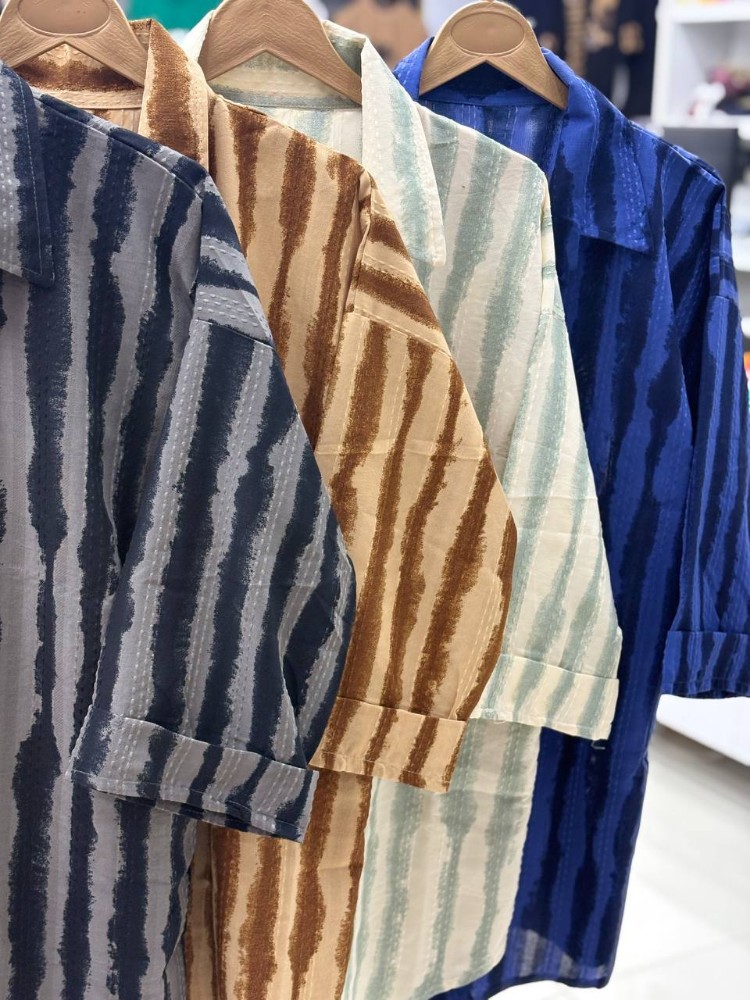 مانتوپری جلودکمه آستین پاکتی کد 136613 - خرید مانتو زنانه عمده