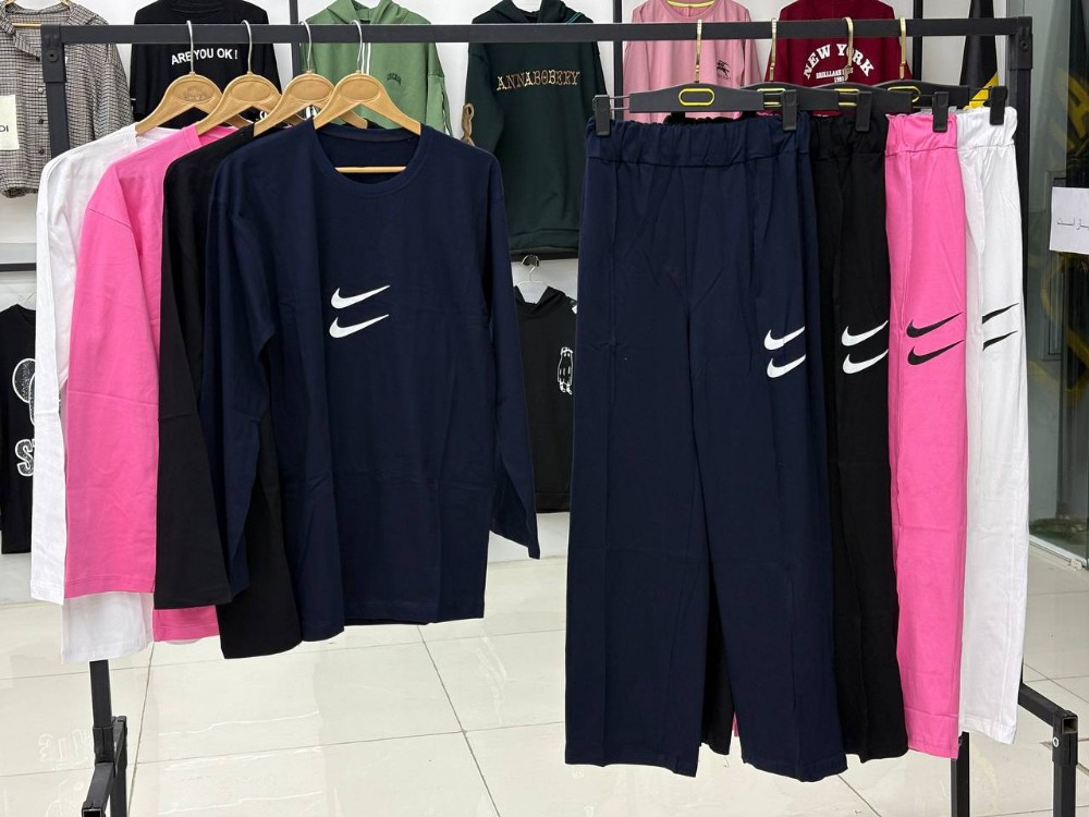 ست دو نایک کد 137111 - خرید ست تیشرت شلوار زنانه عمده