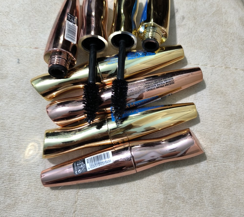 ریمل دبورا مدل maxi volum کد 138477 - خرید آرایشی چشم عمده