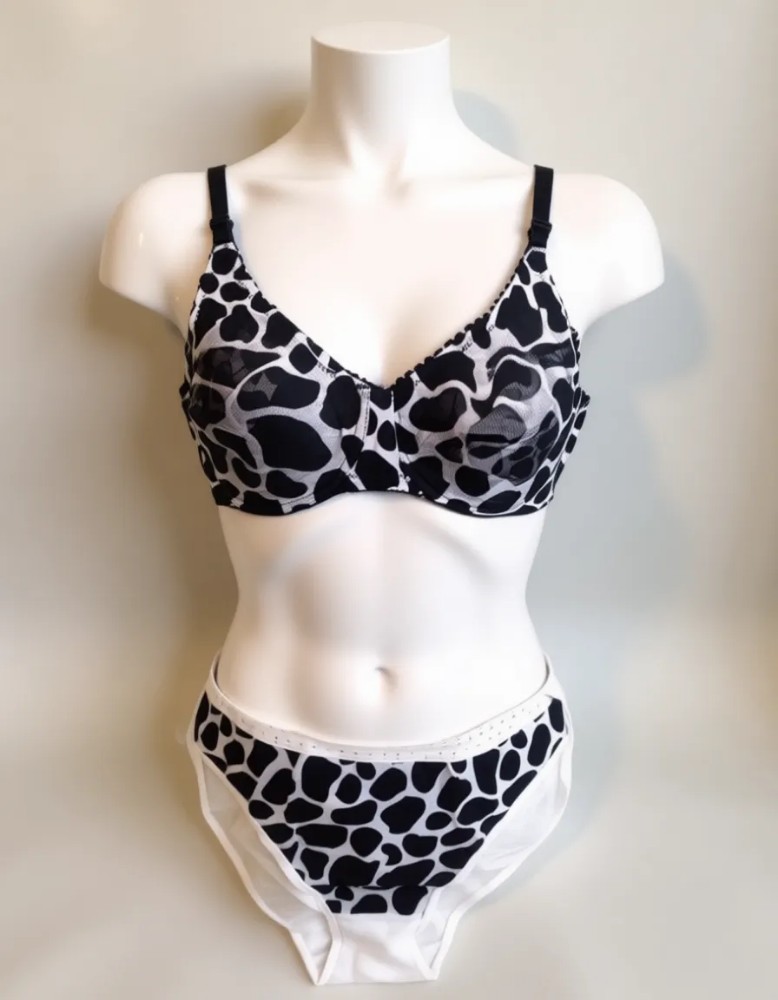 ست لباس زیر (۷۰) کد 90309 - خرید شورت و سوتین زنانه عمده