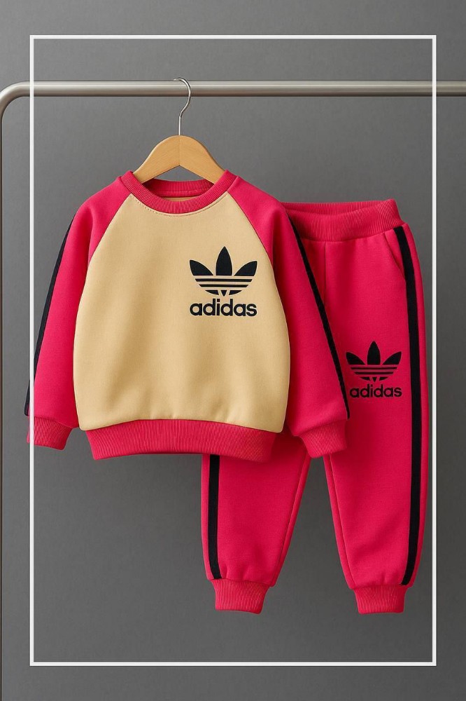 ست ادیداس کد 139079 - خرید ست هودی شلوار پسرانه عمده