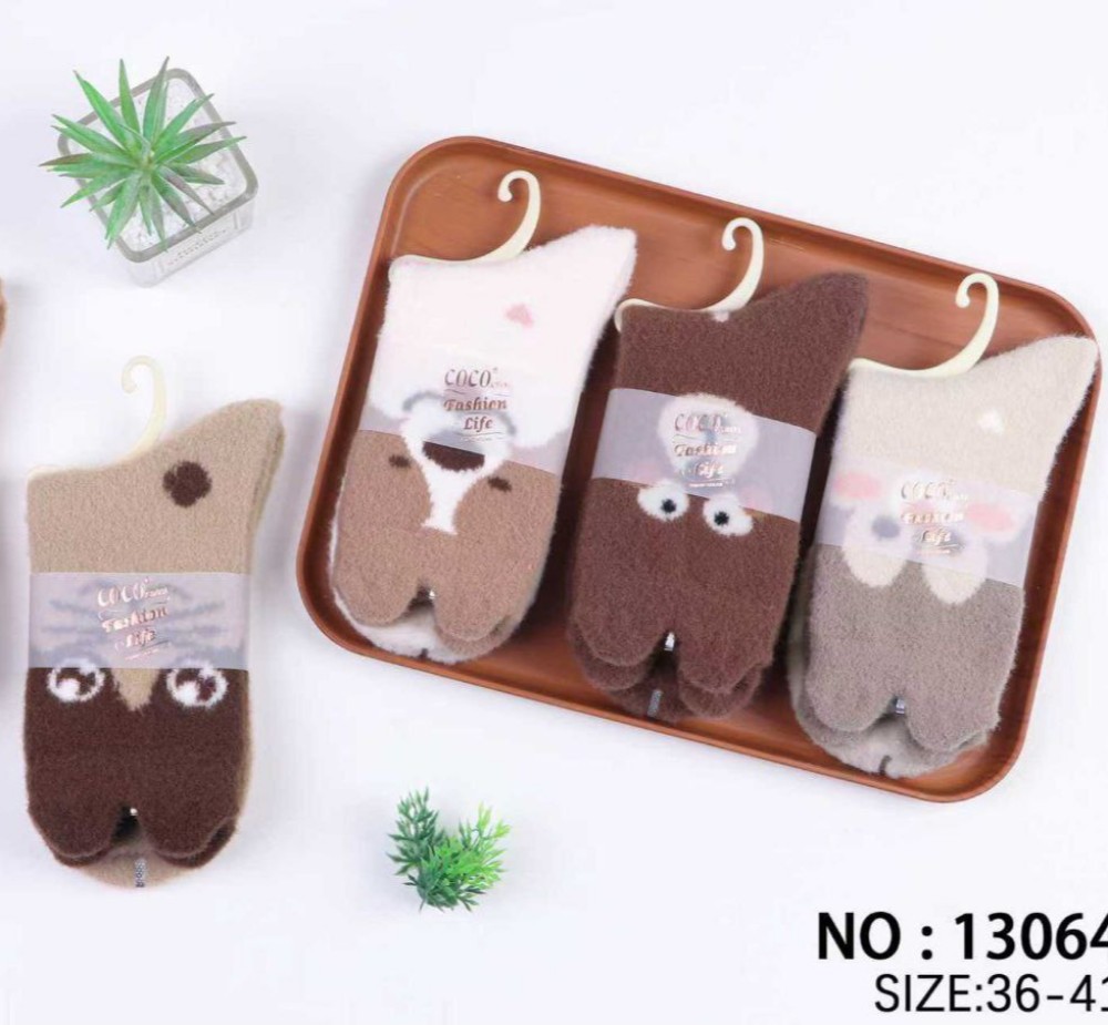 جوراب زنانه ساقدار پشمی حوله ای خارجی کد 136369 - خرید جوراب زنانه عمده