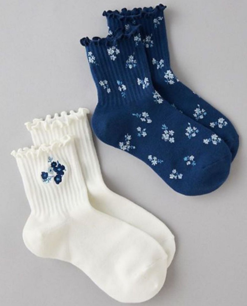 جوراب زنانه ساقدار لب فر گلدوزی خارجی کد 137415 - خرید جوراب زنانه عمده