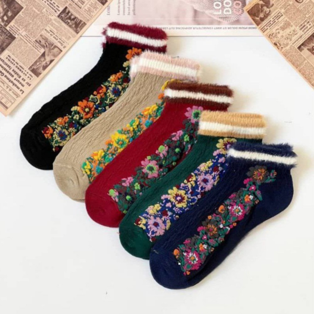 جوراب زنانه مچی برجسته لب موهر خارجی کد 137625 - خرید جوراب زنانه عمده