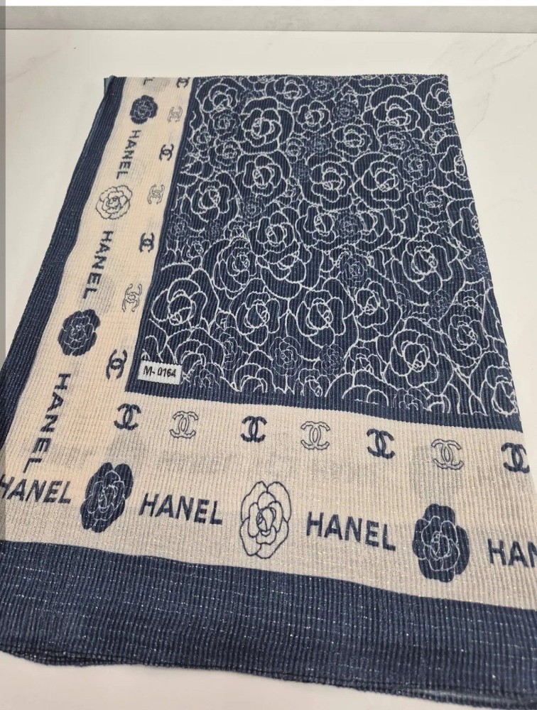 شال برشکا اورجینال منگوله دار کد 139696 - خرید شال و روسری زنانه عمده