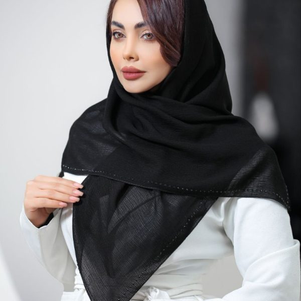 خرید عمده روسری کریشه دور نگین سایز ۱۰۰
