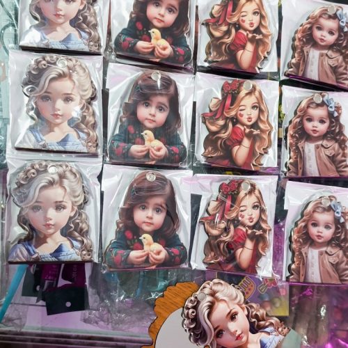 آینه‌های سه بعدی دختر ملوس کد 135557 - خرید ابزار آرایشی عمده