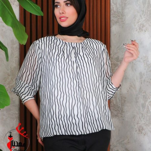 خرید عمده شومیز زنانه طرح راه راه نامنظم زمینه سفید