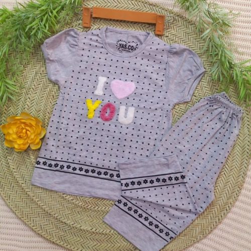 بلوز ساپورت دخترانه طرح شیت ILove you فروش عمده پوشاک