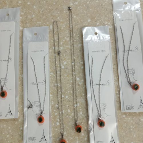 گردنبند خرمالو یلدایی کد 136299 - خرید ابزار آرایشی عمده