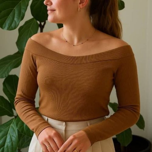 بلوز آستین بلند یقه دلبر کد 135297 - خرید بلوز تک زنانه عمده