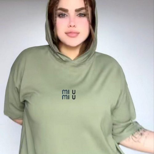 باکسی کلاهدار miu کد 138610 - خرید بلوز تک زنانه عمده