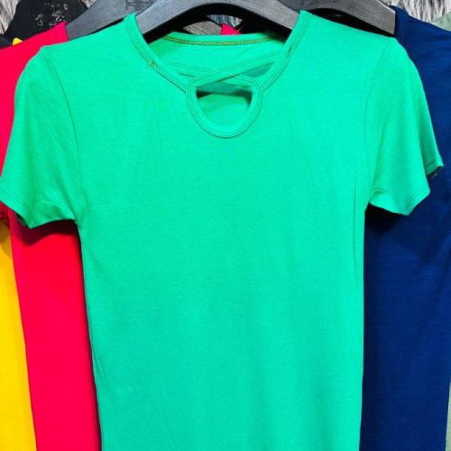 تیشرت یقه ضبدری کد 135639 - خرید تاپ و تیشرت زنانه عمده