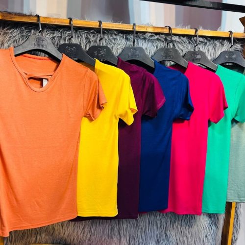 تیشرت یقه ضبدری کد 135897 - خرید تاپ و تیشرت زنانه عمده