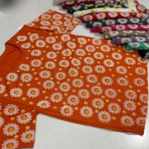 کراپ بابونه کد 136412 - خرید تاپ و تیشرت زنانه عمده