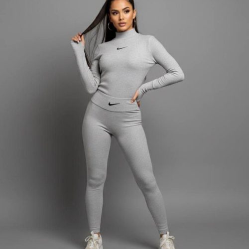 ست باشگاهی گلدوزی نایک کد 136887 - خرید ست تیشرت شلوار زنانه عمده