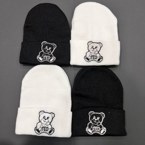 فروش عمده کلاه بافت گلدوزی خرس کد 132389