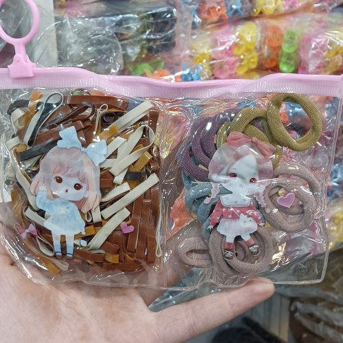 فروش عمده کیف چهل گیس و کش مو رنگ نود و بسیار کاربردی کد 131720