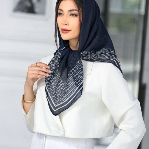 روسری دور دوخت حاشیه طرح دار کد 140075 - خرید شال و روسری زنانه عمده